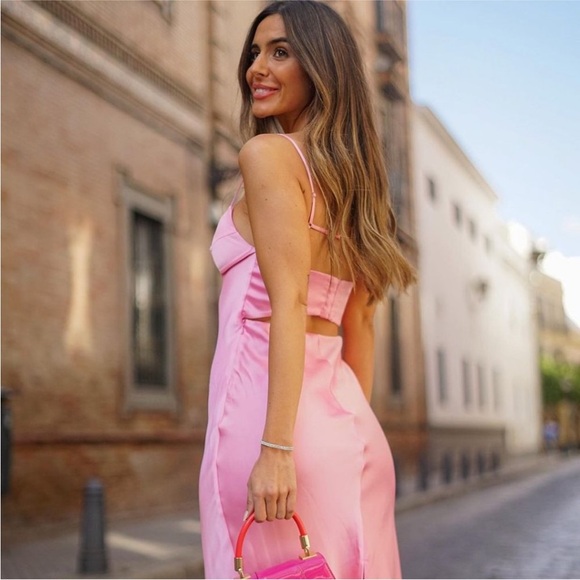 Satin Dress Bloggers Favorite Satin gown S Pink - Picture 2 of 8